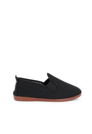 Pisamonas, Chaussons - black