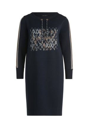 Mørkeblå sweatshirt-kjole med diamantmønster på forsiden, gulddetaljer, snøre ved halsen og sidelommer. Lange ærmer med striber.