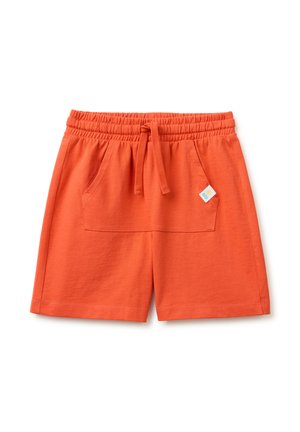 Orangefarbene Shorts mit elastischem Bund, vorderem Kordelzug, großer Vordertasche und kleinem aufgenähtem Logotag an der rechten Seite der Tasche.