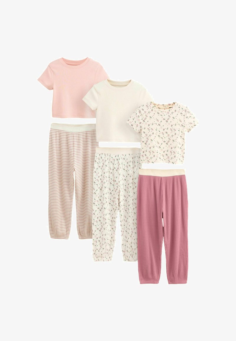 Fünf Sätze Kinder-Schlafmode: rosa und weiße Oberteile, florale und gestreifte Hosen, aus Baumwollstoff, mit gerippter Textur und elastischen Taillenbünden.