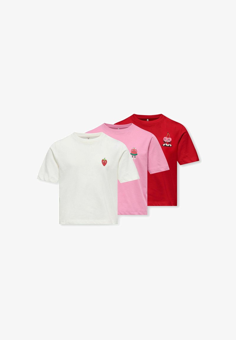 Tre kortermede t-skjorter i hvitt, rosa og rødt, hver med en liten leken fruktfigur brodert på brystet.