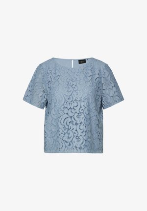 Jasnoniebieska koronkowa bluzka z krótkim rękawem, wzorem kwiatowym i okrągłym dekoltem, z zapięciem na guzik z tyłu w kształcie dziurki na klucz.