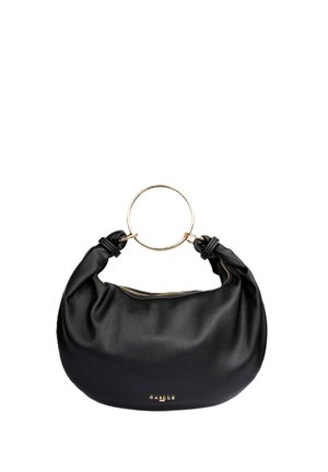 Borsa a mano in pelle nera a forma di mezzaluna con manico circolare dorato e piccola zip dorata, con marchio "GAELLE" sulla parte frontale.