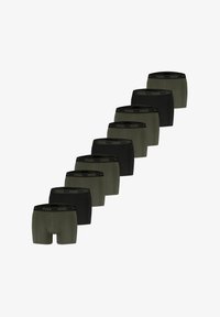 Unselected, forest night