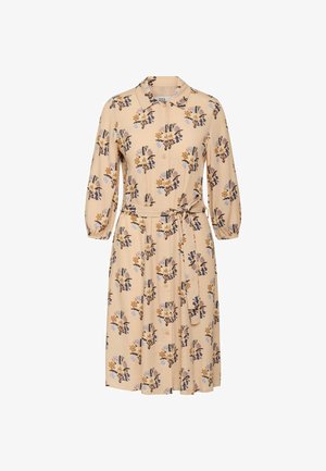 Robe florale en beige clair avec un devant boutonné, un col et des manches trois-quarts. Elle comprend une taille ceinturée et un imprimé floral coloré.