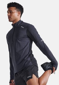 2XU LONGSLEEVE  - Langarmshirt - black silver reflective