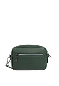 Borsa a tracolla verde in pelle con forma rettangolare, dotata di tasca con zip frontale e dettagli in metallo argentato. Texture liscia, design minimal.