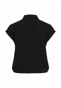 Črna kratkosleeve srajca z ovratnikom in ohlapnim krojem. Mehka tekstura z blagim sijajem, minimalna vidna šivanka ali okrasni elementi.