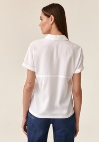 TATUUM ZARKO - Camicia - white