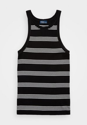 Top de tirantes negro con rayas horizontales blancas, hecho de tela acanalada. Presenta un escote redondo y sisas amplias para mayor comodidad.