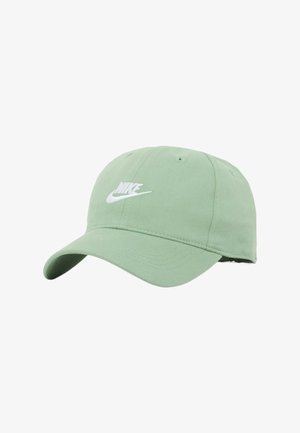 Cappellino da baseball Nike verde chiaro con logo bianco ricamato sul pannello anteriore e visiera curva.