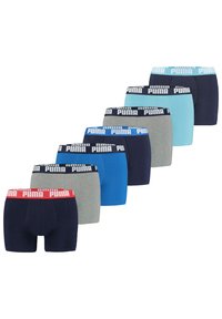 Puma Herren Boxershorts in verschiedenen Farben: marineblau, grau, blau und hellblau. Jede Variante hat einen elastischen bund mit Logo und besteht aus Baumwollmaterial.