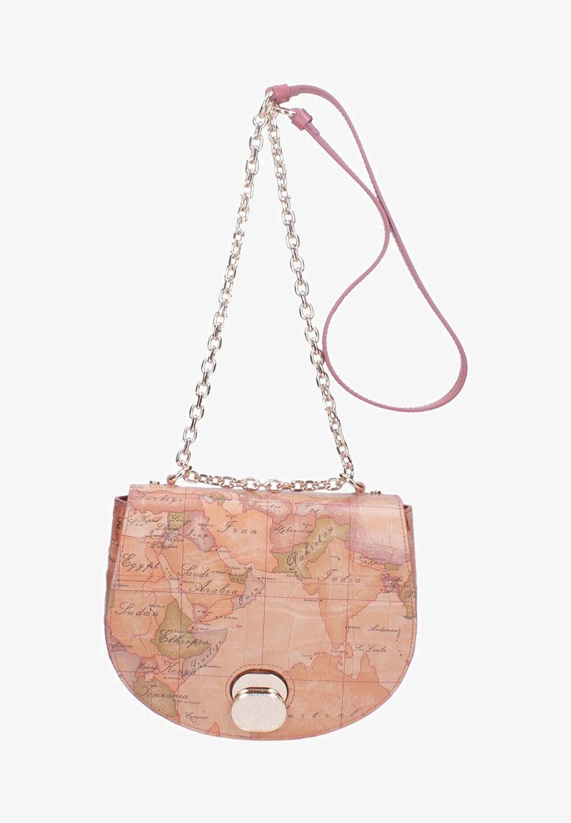 Borsa a tracolla con motivo mappa, dotata di chiusura metallica, catena e tracolla in pelle. Presenta una forma arrotondata e una texture morbida in tonalità calde.