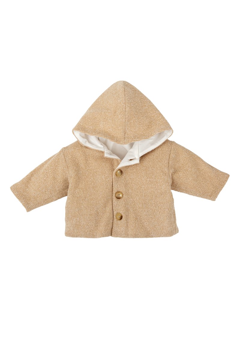 Chaqueta de bebé beige de punto con capucha, tres botones de madera y forro interior blanco, dispuesta sobre fondo blanco.