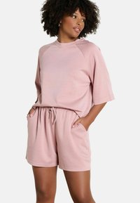 Unselected, nude pink