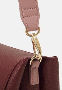 Valentino Bags Borsa a mano - bordeaux