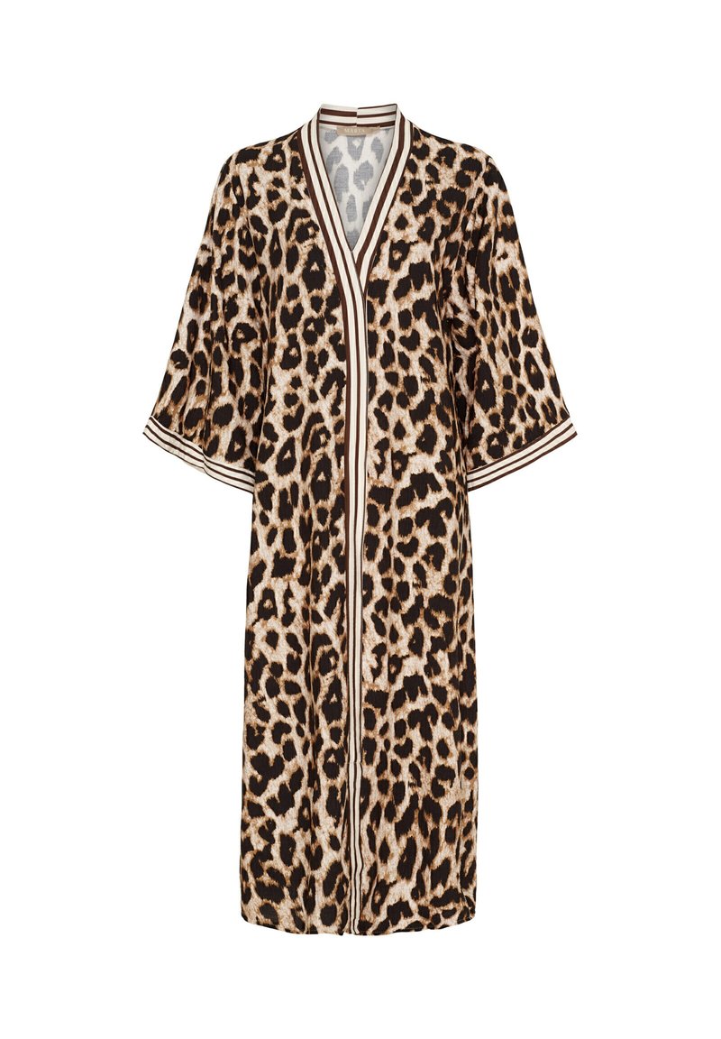 Leopardmönstrad kimono-robe i lättviktsmaterial med vida ärmar och kontrasterande randig trim längs den öppna framsidan och kragen.