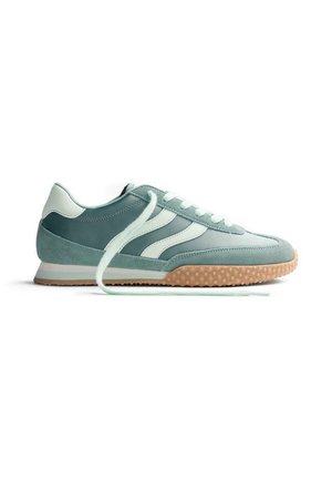 SNEAKERS NANYUKI - Zapatillas - verde