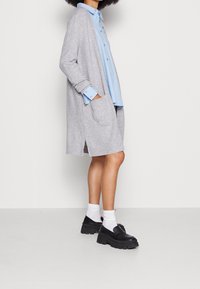 Esprit Strickjacke - light grey