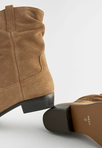 Next FOREVER COMFORT SLOUCH - Biker-/cowboynilkkurit - tan brown