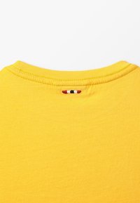 Napapijri T-shirts print - freesia yellow