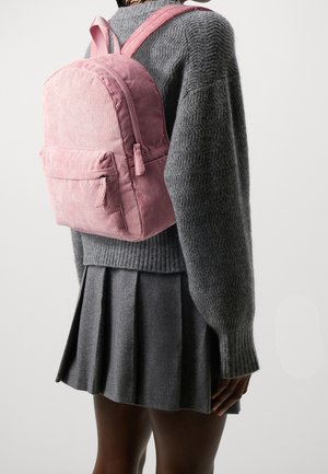 Even&Odd Malý batoh  - pink