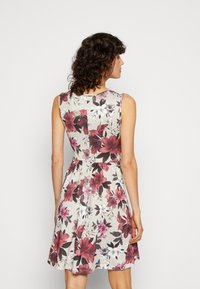 Anna Field Vestido de malha - beige/pink