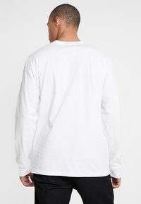 Carhartt WIP BASE - Langærmet T-shirt - white/black
