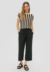 s.Oliver Pantalon classique - schwarz