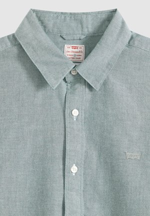 Levi's®, BATTERY HOUSEMARK STANDARD AURI FLORAL N - Skjorter - auri floral navy blazer - greens