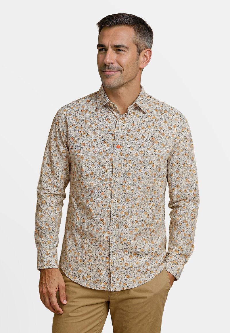 Lichtbeige overhemd met knoopsluiting en een bloemenpatroon in oranje en wit, lange mouwen en een klein borstlogo. Katoenen stof, normale pasvorm.