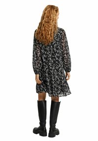 Esprit Abito a camicia - black