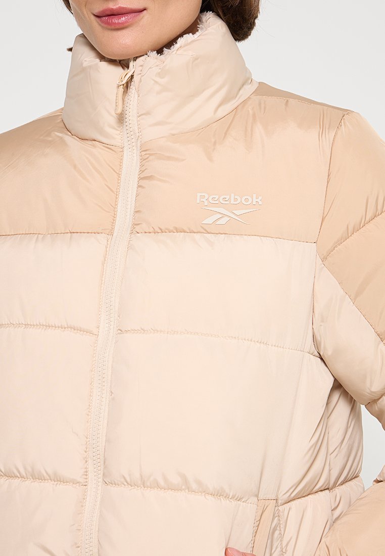 REVERSIBLE PUFFER
