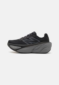FRESH FOAM X MORE V5 - Katujuoksukengät - black