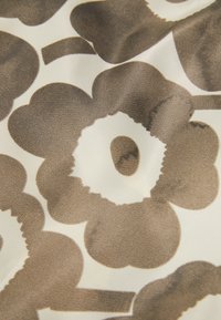 Thumbnail Image 7