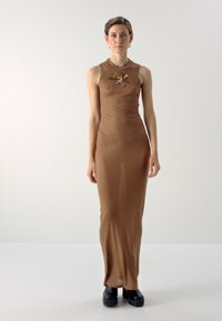 HOUSE OF JAFFA SEA - Vabalt langev kleit - brown