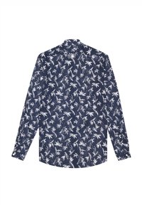 Camicia a maniche lunghe blu navy con un motivo floreale bianco. Il tessuto sembra leggero e ha un colletto casual con chiusura a bottoni.