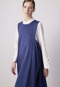 Touché Privé GATHERED OVERSIZE - Robe de jour - navy blue