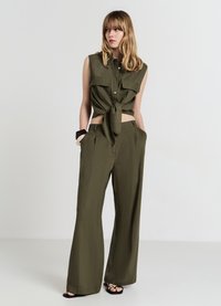 Calliope PALAZZO - Pantaloni - verde militare scuro