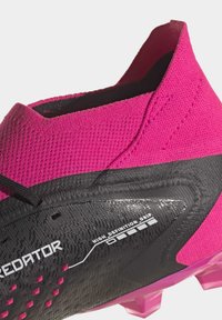 adidas Performance PREDATOR ACCURACY 1 ARTIFICIAL GRASS  - Botines de fútbol para terreno firme - core black/cloud white/team shock pink