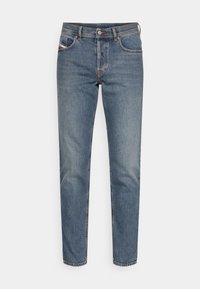 Blå denimjeans med rak benkonstruktion, femfickorsdesign och subtila sömdetaljer. Tyget har en lätt blekning som förstärker dess struktur.