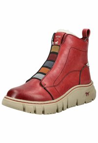 Mustang Botines - rot