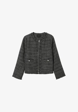 Veste en tweed gris foncé texturée avec manches longues, fermeture éclair à l'avant, deux poches à boutons en perle et bords effilochés au col, aux poignets et à l'ourlet.