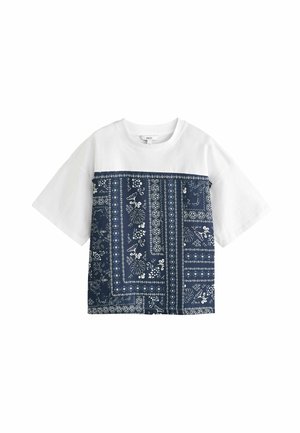Next, REGULAR FIT - SHORT SLEEVE BANDANA PRINT T-SHIRT - Print T-shirt - white navy