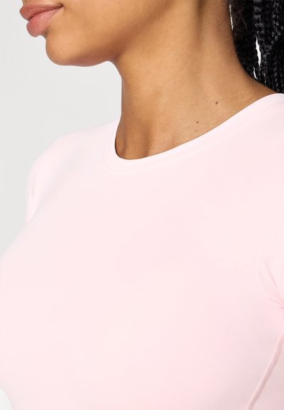 P.E Nation FOUNDATION TEE - Jednoduché tričko - chalk pink