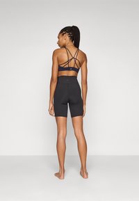 adidas Performance ALL ME ESSENTIALS SHORT LEGGINGS - Tajice - black