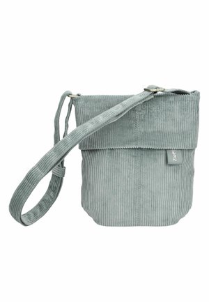 Bolso bandolera de pana gris claro con correa ajustable y solapa superior plegable.