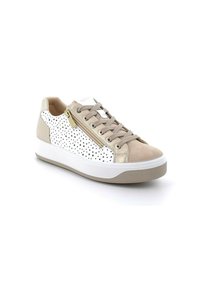 Sneaker bianca con accenti beige, punte in suede texturizzato, zip laterale e design perforato. Suola in gomma e chiusura con lacci.