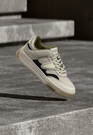 Scotch & Soda NEW CUP - Baskets basses - cream