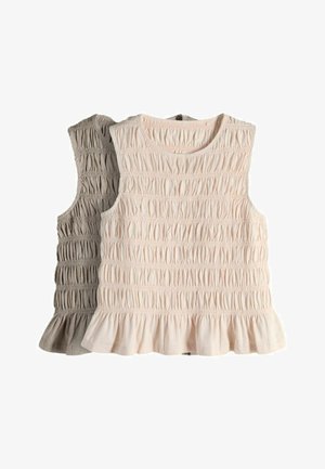 Ärmellose, geraffte Tops mit rundem Ausschnitt und gerafftem Saum, eines in Hellbeige und eines in Taupe.